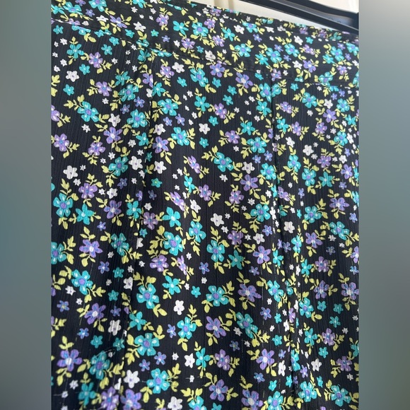 Dressbarn Size 22 Floral Chiffon Maxi Skirt Made in USA Lightweight - Picture 2 of 10